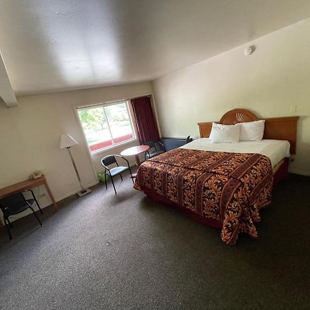 Vibe Inn - Whirlpools Suites - Lyons  Kültér fotó