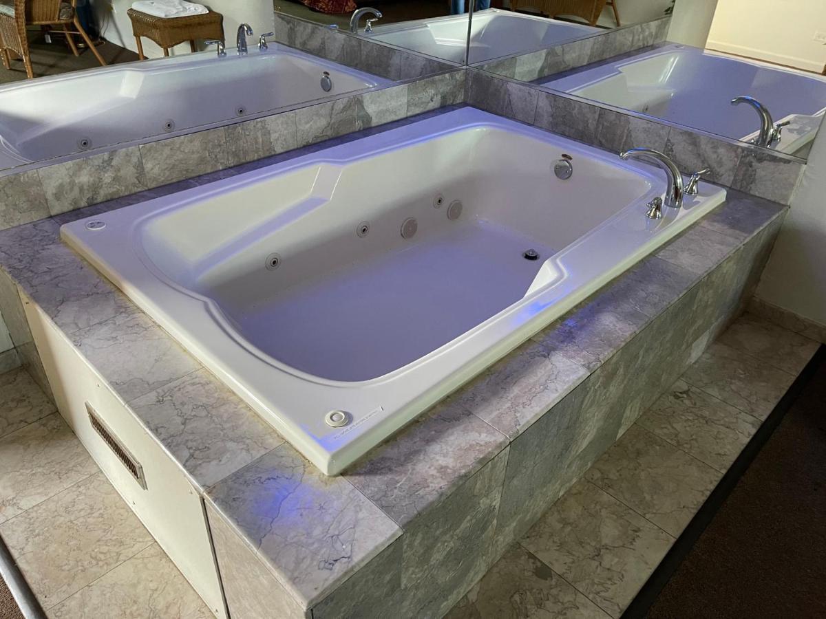 Vibe Inn - Whirlpools Suites - Lyons  Kültér fotó