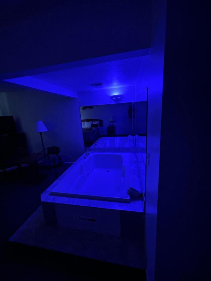 Vibe Inn - Whirlpools Suites - Lyons  Kültér fotó